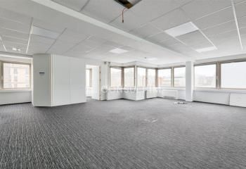 Vente bureaux Malakoff, proche Métro Ligne 13, centre-ville, 30 places de parking