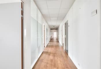 Vente bureaux Suresnes, proche tramway T2 et gare