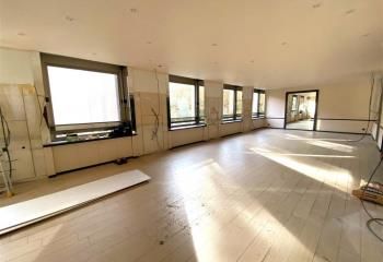 Bureau à louer Paris 8, avenue Franklin Delano Roosevelt, proche métro et bus