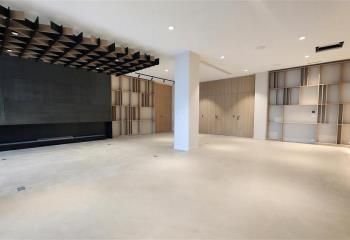 Location bureaux Paris 15, proche métro Bir-Hakeim et tour Eiffel