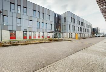 Vente bureaux Saint-Priest, proche Parc Technologique, autoroutes A43 et A46