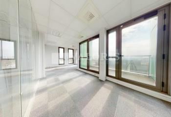 Vente bureaux Saint-Priest, proche Parc Technologique et autoroutes