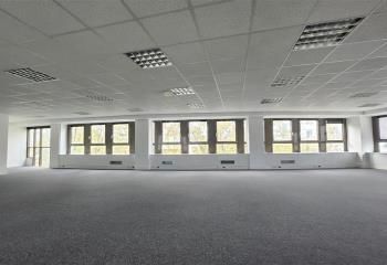 Location bureaux La Garenne-Colombes - Proche La Défense, rond-point de l'Europe