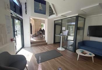 Location bureaux Bordeaux - Place de la Victoire, proche tram