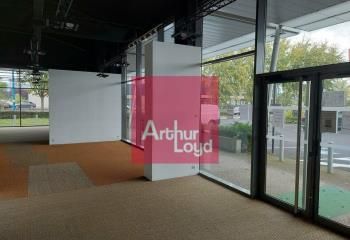 Local commercial à louer Aubière - Proche KM Lancé