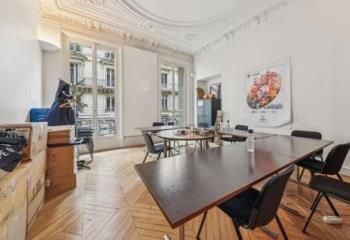 Location bureaux Paris 8 - Proche Gare Saint-Lazare