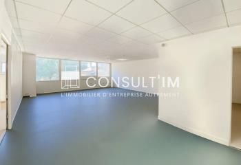 Location bureaux Courbevoie, proche La Défense, vue imprenable