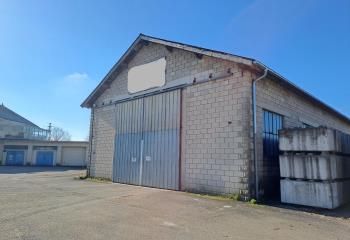 Location entrepôt Ambronay - Stationnements disponibles