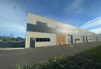 Entrepôt à louer Salleboeuf - Proche axe passant