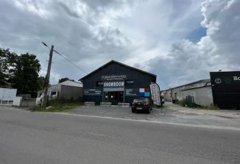 Local commercial à louer Saint-Jean-d'Illac - Proche aéroport