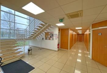 Location bureaux Castelnau-d'Estrétefonds - Proche autoroute des deux mers