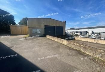 Local d'activités à vendre Saint-Jacques-de-la-Lande - Proximité bus et 4 voies