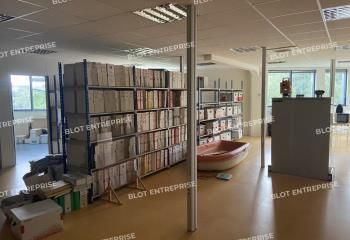 Location bureaux Saint-Malo - Proche arrêt de bus et grands axes