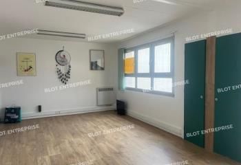 Location bureaux Saint-Avé centre-ville, proche commerces