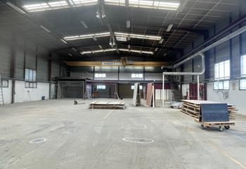 Local d'activité à louer Chassieu - 1350 m², hauteur 7m, proche Lyon