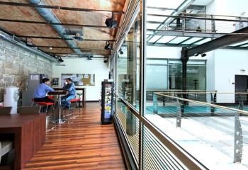 Location bureaux Marseille 2 - Docks - Proche transports en commun