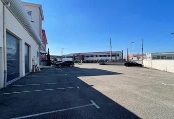 Local d'activité à louer Décines-Charpieu - Parc d'activité clos