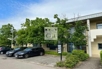 Location bureaux Bron - Proche A43, bus et tram T5