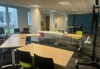 Vente bureaux Nîmes centre, proche gare SNCF et autoroute