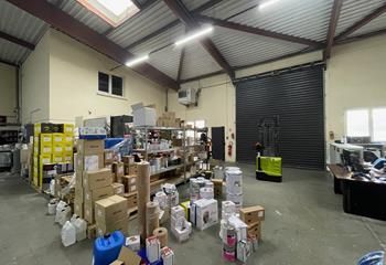 Local d'activité à louer Décines-Charpieu - Parc d'activité clos