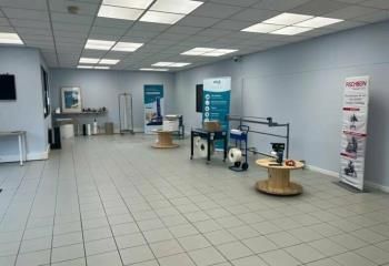 Local d'activités à louer La Chapelle-Saint-Luc - Proche A26 et A5