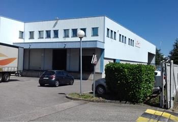 Local d'activité à louer Genas - ZI MI Plaine - 5 mises à quai