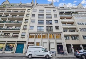 Location bureaux Paris 7 - Proche Pont Iéna, fibre optique et parking