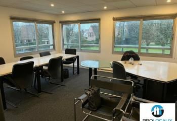 Vente bureaux Bois-Guillaume, proche des infrastructures et parking extérieur