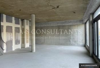 Location bureau Saint-Genis-Pouilly - Centre-ville, proche stationnements