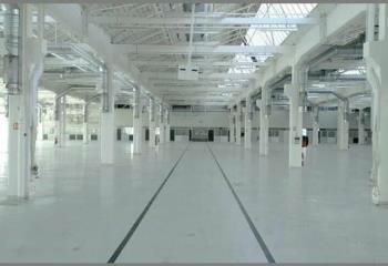 Location hall d'activités Venissieux - Proche transports en commun