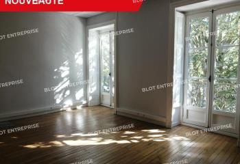 Location bureaux Nantes centre - Proche commerces et transports