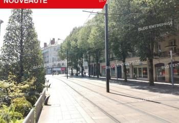 Location bureaux Nantes centre - Proche Tram et Bus