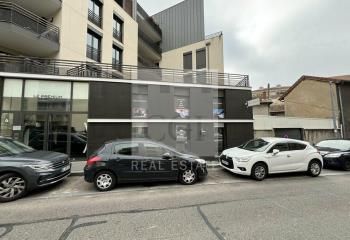 Location bureau Bron - Proche périphérique Laurent Bonnevay, tram T2, T5 et bus