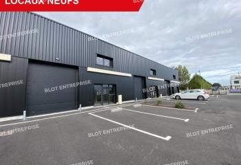 Location cellule d'activités neuve Châteaubourg - Accès 4 voies