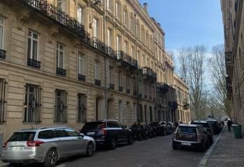 Vente bureau Bordeaux - Proche place des Quinconces, tram C et B