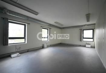 Location bureaux Villeurbanne - Proche bus et centre-ville