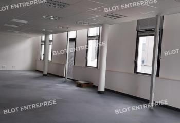 Location bureaux Guipavas - Proche grands axes et bus