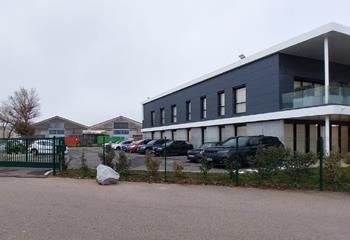 Bâtiment activité et bureaux à vendre Meyzieu - Proche Lyon
