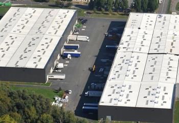 Location entrepôt Le Meux - 13 quais niveleurs et HSP 8 m