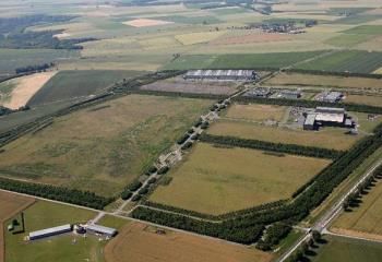Terrain logistique à vendre Courmelles - accès RN2 et CDG