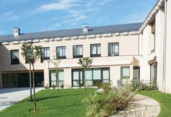 Location bureaux Foix - Proche centre-ville et services
