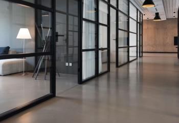 Location bureaux Orange - Proche échangeur 17 et A9