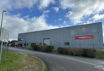 Bâtiment indépendant à vendre Gensac-la-Pallue - Proche N141