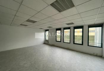 Vente bureaux Saint-Genis-Laval - Proximité autoroute A7 et bus ligne 185