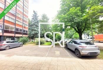 Vente bureaux Clermont-Ferrand - Proche transports en commun et gare