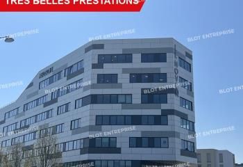 Location bureaux Rennes - Proximité métro et bus, accès 4 voies