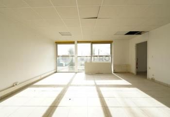 Location bureaux Brindas - Proche gare de Chanopost