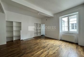 Location bureaux Lyon 1 - Proche métro Croix-Paquet et Hôtel de Ville