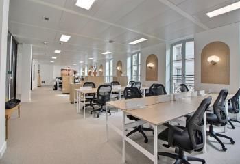 Location bureaux Paris 8 - Proximité Gare Saint-Lazare