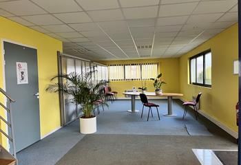 Location bureaux Poix-de-Picardie - Proche A29 et centre bourg